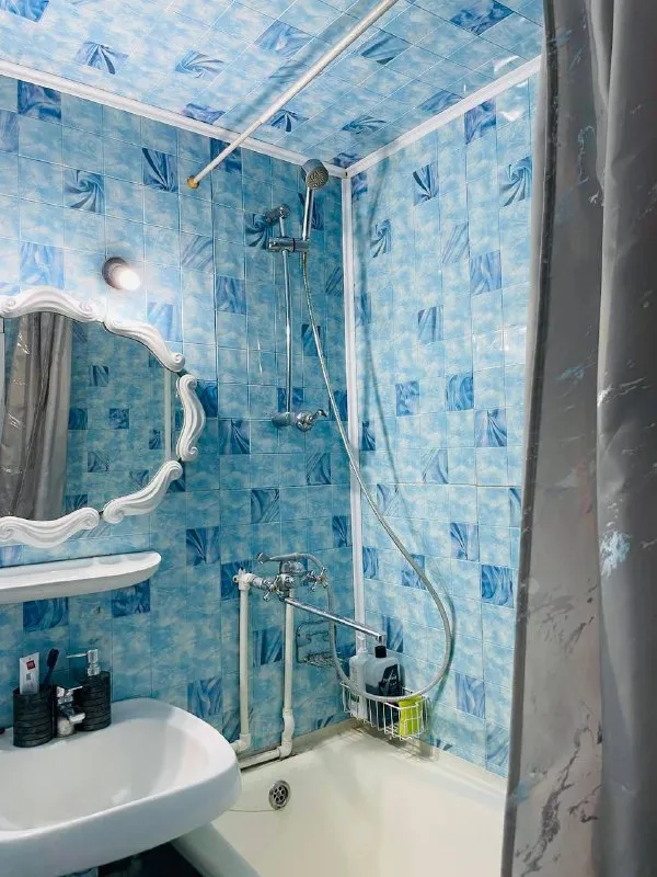 Комната, 14 м² м нагатинский затон • 5 мин пешком • 3-комнатная квартира • 3 этаж из 16 • ул коломенская 1, на карте 32 000 ₽/мес, без комиссии большой гайд по аренде холодильник • стиральная машина • интернет • мебель • лифт • консьерж • посудомойка • кондиционер • с животными • с детьми • телевизор • мусоропровод район нагатинский затон чистота 4.48 транспорт 4.39 парки и скверы 4.93 субаренда. Комната️ бкл нагатинский затон1️ отдельная комната на 1️-го человека. Что вас ждёт: светлая и уютная комната в просторной квартире с современным ремонтом. Вся мебель и техника заселяйтесь и чувствуйте себя как дома! Чистота и порядок всё аккуратно и ухожено. Правила: без алкоголя, курения и веществ официальный договор, без комиссий © предоплату до просмотра просят только мошенники! Viki, написать уровень доверия низкий ⚠️ выложить квартиру бесплатно - фотография - 7