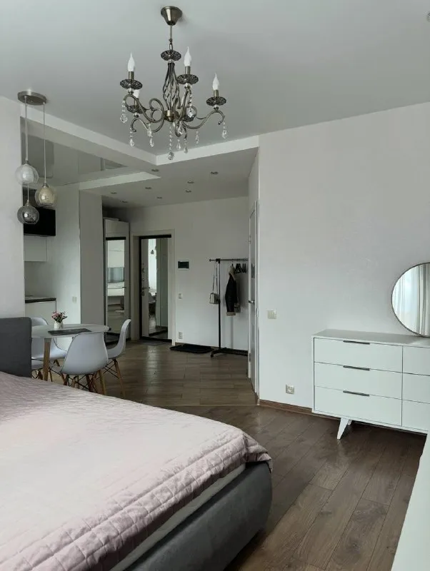 Студия, 36 м² м планерная • 15 мин на транспорте • 10 этаж из 21 • красногорск, ул новотушинская 1, на карте 70 000 ₽/мес, без комиссии большой гайд по аренде холодильник • стиральная машина • интернет • мебель • телевизор • консьерж • лифт • посудомойка • кондиционер • с животными • с детьми • мусоропровод собственник. Аренда на долгий срок. Сдает собственник. Дата заселения: после 16 января. Возможно проживание с небольшими домашними животными (по договоренности) рядом с домом есть вся необходимая инфраструктура: магазины, аптеки, кафе, салоны красоты и тд © предоплату до просмотра просят только мошенники! Viktoria p, написать уровень доверия низкий ⚠️ выложить квартиру бесплатно - фотография - 2