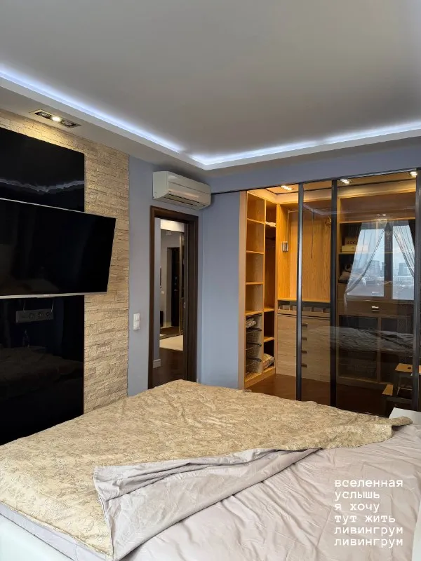 2-комн квартира, 68 м² м беговая • 1 мин пешком • 8 этаж из 32 • ш хорошёвское 12 к1, на карте 140 000 ₽/мес, без комиссии больше квартир и комнат стиральная машина • интернет • мебель • посудомойка • холодильник • кондиционер • с животными • мусоропровод • телевизор • с детьми • лифт • консьерж хорошёвский район чистота 3.84 транспорт 4.29 парки и скверы 4.60 аренда. Собственник. Собственник. Квартира готова к заселению на любой срок от 1 месяца. Панорамная лоджия, гардеробная, две изолированные комнаты, окна на 3 стороны. Два кондиционера, посудомойка, телевизор, тёплые полы, отличная шумоизоляция. Коммуналка 3-4к зимой. Рядом тц, метро, спортзал, все пвз, аптека и продуктовые. Евгения м, написать уровень доверия низкий ⚠️ выложить квартиру бесплатно - фотография - 2