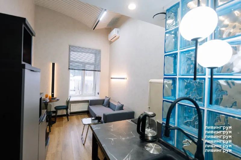 Студия, 24 м² м сокольники • 5 мин пешком • 2 этаж из 2 • ул маленковская 32 стр2а, на карте 64 000 ₽/мес, без комиссии больше квартир и комнат холодильник • стиральная машина • интернет • мебель • кондиционер • телевизор • посудомойка • с животными • с детьми • мусоропровод • лифт • консьерж район сокольники чистота 4.38 транспорт 4.73 парки и скверы 4.92 аренда. Собственник. Собственник. Без комиссий. Готова к заселению. Сдается на срок от года новая двухуровневая студия в стиле лофт с дизайнерским ремонтом. Расположена на 2 этаже дома, с закрытой и охраняемой территорией. Общая площадь 24м² кондиционер, шкаф-лестница для хранения вещей, wifi, проектор. Рад рассмотреть 1 или 2 без детей и без животных. Залог за 1 месяц никита д, написать уровень доверия средний 🆗 выложить квартиру бесплатно - фотография - 6