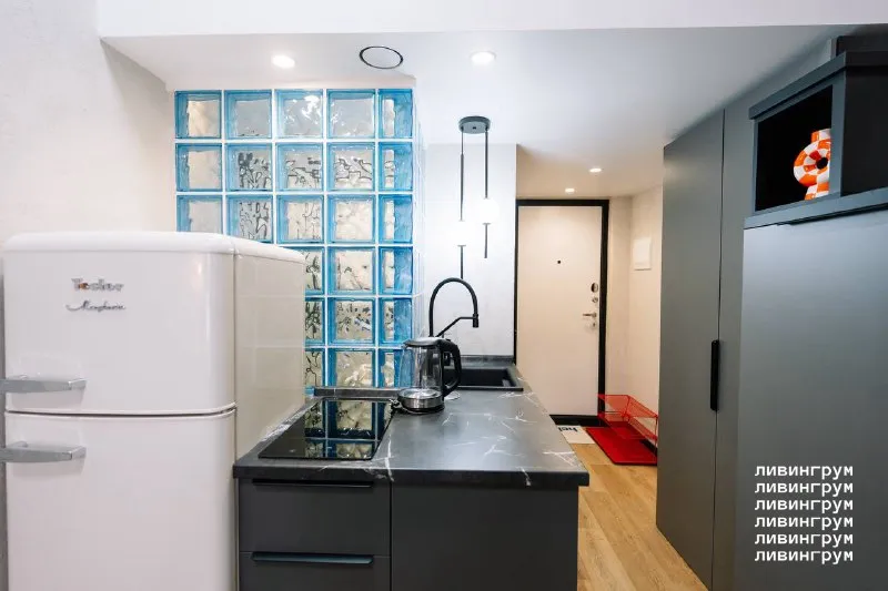 Студия, 24 м² м сокольники • 5 мин пешком • 2 этаж из 2 • ул маленковская 32 стр2а, на карте 64 000 ₽/мес, без комиссии больше квартир и комнат холодильник • стиральная машина • интернет • мебель • кондиционер • телевизор • посудомойка • с животными • с детьми • мусоропровод • лифт • консьерж район сокольники чистота 4.38 транспорт 4.73 парки и скверы 4.92 аренда. Собственник. Собственник. Без комиссий. Готова к заселению. Сдается на срок от года новая двухуровневая студия в стиле лофт с дизайнерским ремонтом. Расположена на 2 этаже дома, с закрытой и охраняемой территорией. Общая площадь 24м² кондиционер, шкаф-лестница для хранения вещей, wifi, проектор. Рад рассмотреть 1 или 2 без детей и без животных. Залог за 1 месяц никита д, написать уровень доверия средний 🆗 выложить квартиру бесплатно - фотография - 7