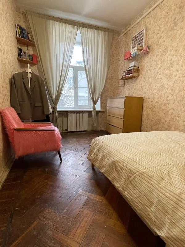 Комната, 14 м² м менделеевская • 10 мин пешком • 3-комнатная квартира • 4 этаж из 4 • ул новослободс... - фотография