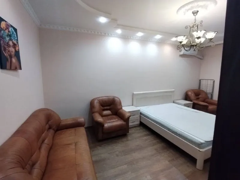 Комната🏙️ м. Лермонтовский пр-т7️⃣ просторная комната в 2-комнатной квартире. Пешком 7 мин до метро лермонтовский. В квартире имеется все необходимое. В соседи ищу доброжелательную девушку, которая соблюдает чистоту и уважает личное пространство✨ 💳аренда: 27.000₽ + ку. 💌telegram: @olgatu - фотография - 2