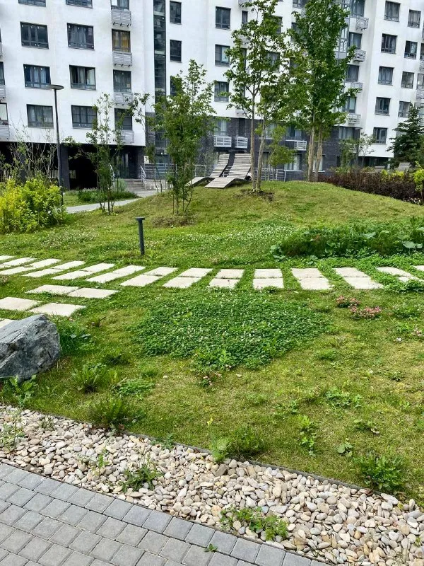 Студия, 28 м² м ольховая • 10 мин на транспорте • 10 этаж из 14 • ул гренадерская 9 к3, на карте 22 000 ₽/мес, без комиссии большой гайд по аренде холодильник • стиральная машина • интернет • мебель • кондиционер • телевизор • лифт • посудомойка • с животными • с детьми • мусоропровод • консьерж собственник. Аренда койко место на длительный период, наличие техники, свежий дизайнерский ремонт, магазины, аптеки, кафе рядом с домом © предоплату до просмотра просят только мошенники! Дарья, написать уровень доверия низкий ⚠️ выложить квартиру бесплатно - фотография - 2