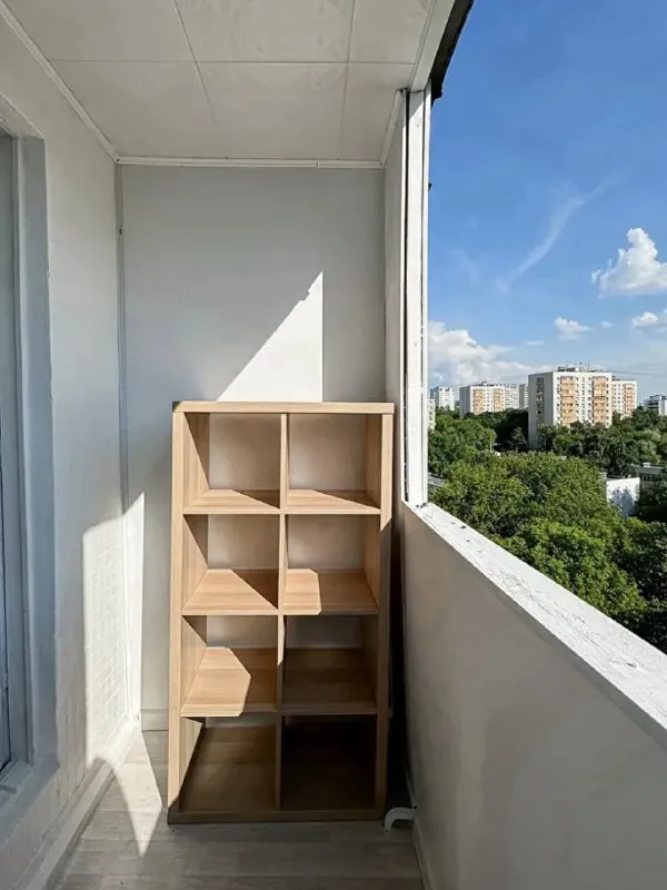 Комната, 13 м² м печатники • 5 мин пешком • 3-комнатная квартира • 8 этаж из 9 • ул гурьянова 5, на карте 38 000 ₽/мес, без комиссии большой гайд по аренде холодильник • стиральная машина • интернет • мебель • лифт • посудомойка • кондиционер • с животными • с детьми • телевизор • мусоропровод • консьерж район печатники чистота 3.46 транспорт 4.32 парки и скверы 4.34 агент. Квартира зонирована для отдыха и работы. За 7 минут от дома можно дойти до парка печатники с красивой набережной, где есть зоны для спорта и развлечений. В стоимость включено: безлимитный wi-fi, еженедельная уборка общественных зон, вся необходимая техника, йога, английский и мероприятия внутри коливинга. Elena, написать уровень доверия средний 🆗 выложить квартиру бесплатно - фотография - 4