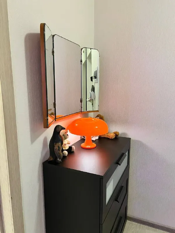 1-к квартира🏙️ м. Проспект вернадского1️⃣ пересдам свою уютную однушку 35 м² с огромным балконом. Белая, чистая, теплая квартира. Посудомойка, фильтр на кране, робот-пылесос. В идеале прямо с 01 января на 2-4 месяца, по датам можем договориться. 📍адрес: проспект вернадского, 56 ✔️8-10 минут от метро или 2 остановки на любом автобусе ✔️вкус вилл, вб, озон, маркет, аптека в соседнем доме ✔️surf, cofix, огромный да у метро 💳цена: 51.000₽/месяц. Пересдаю квартирку пока ищу работу, передам в добрые руки 🥺 💌пишите мне в лс: @espera_esperance - фотография - 6