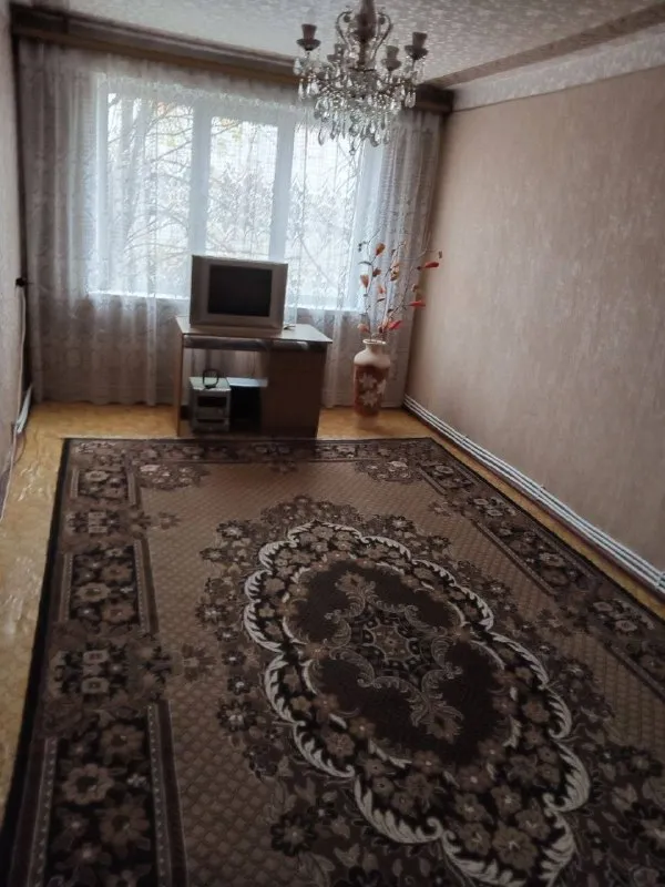 ‼️продажа от собственника ‼️ 🏬2-х комнатная кв-ра чешская планировка 57,8м2 4/5эт. П. Юбилейный, кв. Шахтерский.   ✅автономное отопление. Теплая, не угловая квартира. ✅окна м/п.   ✅с/у раздельный облицованный керамической плиткой.   ✅большая застекленная лоджия. ✅удобное месторасположение. Остановка общественного транспорта, магазины, рынок и школа в 5 мин. Ходьбы. Детский сад во дворе дома. Документы готовы к сделке! Цена: 6 200 000р. 📲 +79654167709 екатерина ( whatsapp/ telegram/max) - фотография - 9