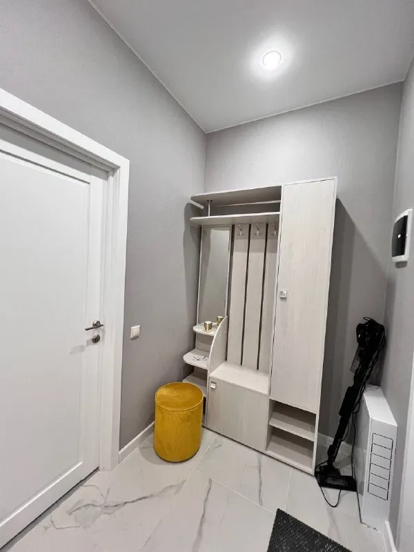 2-к квартира🏙️ м. Прокшино1️⃣ сдам на длительный срок 2-к квартиру (51 м²). 📍адрес: лобановский лес, 13 (собственник) квартира полностью мебелирована, техника, постельные принадлежности, посуда - есть всё! Заходи и живи! 💳цена: 80.000₽ + счетчики. Залог - 80.000₽. 💌контакт: +7-914-270-34-16 ольга - фотография - 4