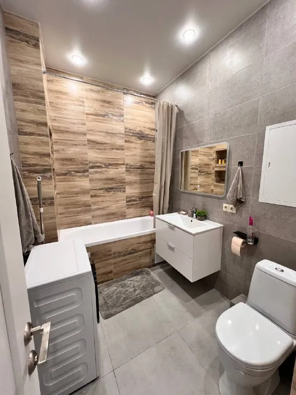 2-к квартира🏙️ м. Прокшино1️⃣ сдам на длительный срок 2-к квартиру (51 м²). 📍адрес: лобановский лес, 13 (собственник) квартира полностью мебелирована, техника, постельные принадлежности, посуда - есть всё! Заходи и живи! 💳цена: 80.000₽ + счетчики. Залог - 80.000₽. 💌контакт: +7-914-270-34-16 ольга - фотография - 5