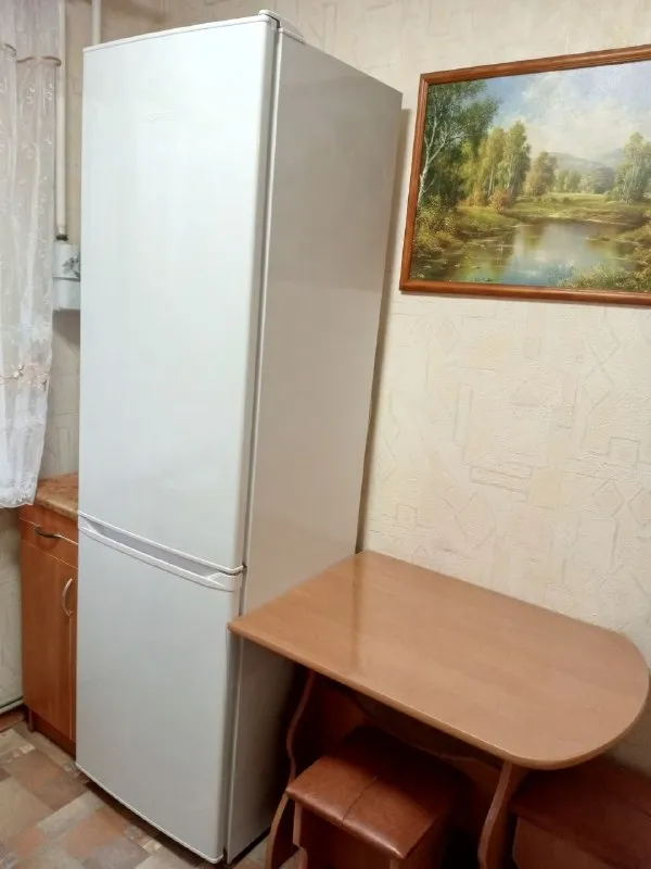 ❗сдаётся посуточно  1-ая квартира в брянке от собственника ❗ ✅горячая вода ✅интернет wi-fi ✅телевизор smart ✅чистое постельное, полотенца ✅микроволновая печь ✅стиральная машина(автомат) ✅холодильник ✅посуда ✅электрочайник ✅кондиционер❄💨 ✅индивидуальное отопление ☎️тел:+79591812458 (вацап, telegram, max) 4500₽ от трех суток скидка - фотография - 3