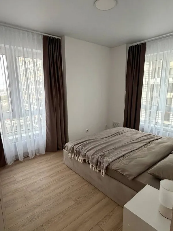 Евротрешка🏙️ м. Черкизовская1️⃣ ▫️метро черкизовская/мцк локомотив 7 минут пешком. ▫️сдается впервые евро 3, кухня-гостиная и 2 изолированные комнаты. Много мест хранения. Вид во двор, в квартире тихо. ▫️посудомоечная, стиральная машины, духовка, микроволновка, индукционная варочная панель, вытяжка, холодильник, телевизор, кондиционер, полотенцесушитель, посуда. 💳цена: 115.000₽ + ку, залог за последний месяц можно разбить, собственник. 💌контакты: @marius_4501 +7-965-122-14-66 мария - фотография - 4