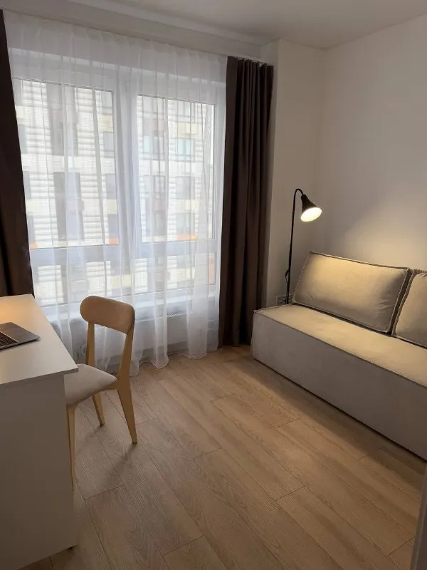 Евротрешка🏙️ м. Черкизовская1️⃣ ▫️метро черкизовская/мцк локомотив 7 минут пешком. ▫️сдается впервые евро 3, кухня-гостиная и 2 изолированные комнаты. Много мест хранения. Вид во двор, в квартире тихо. ▫️посудомоечная, стиральная машины, духовка, микроволновка, индукционная варочная панель, вытяжка, холодильник, телевизор, кондиционер, полотенцесушитель, посуда. 💳цена: 115.000₽ + ку, залог за последний месяц можно разбить, собственник. 💌контакты: @marius_4501 +7-965-122-14-66 мария - фотография - 6