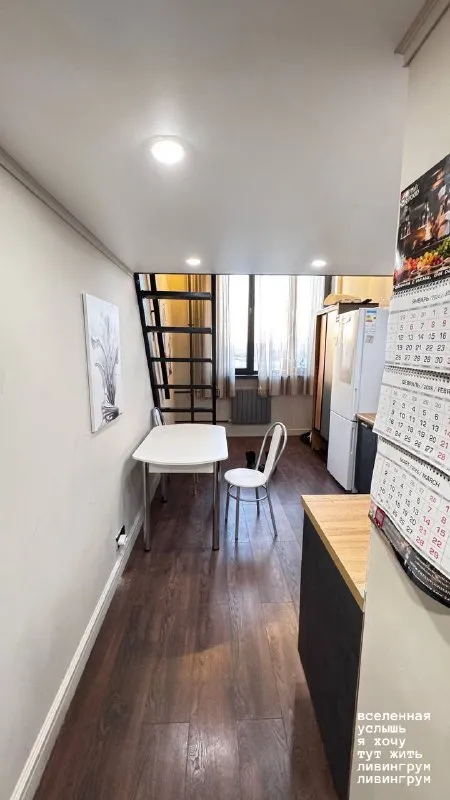 2-комн квартира, 35 м² м сокол • 7 мин пешком • 8 этаж из 14 • ул балтийская 15, на карте 70 000 ₽/мес, без комиссии больше квартир и комнат холодильник • стиральная машина • интернет • мебель • кондиционер • посудомойка • с животными • с детьми • телевизор • консьерж • лифт • мусоропровод район сокол чистота 3.94 транспорт 4.79 парки и скверы 4.78 аренда. Собственник. Апартаменты. В комплексе выполнен дизайнерский ремонт стильное лобби с зонами отдыха, кофе-поинтом. Бесплатно работает фитнес-зал с душевыми. Круглосуточная охрана чоп в квартире есть все для комфортного проживания. 2 этаж имеет высоту около 170см гибкие условия: депозит(залог) можно разбить на два месяца. Возможно роживание с детьми и животными ксения, написать уровень доверия низкий ⚠️ выложить квартиру бесплатно мы в мах: ливингрум небабушкина москва - фотография - 3