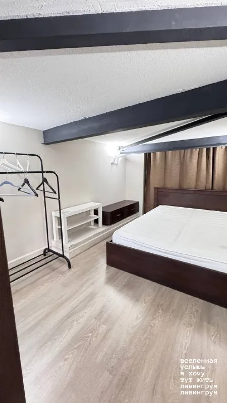 2-комн квартира, 35 м² м сокол • 7 мин пешком • 8 этаж из 14 • ул балтийская 15, на карте 70 000 ₽/мес, без комиссии больше квартир и комнат холодильник • стиральная машина • интернет • мебель • кондиционер • посудомойка • с животными • с детьми • телевизор • консьерж • лифт • мусоропровод район сокол чистота 3.94 транспорт 4.79 парки и скверы 4.78 аренда. Собственник. Апартаменты. В комплексе выполнен дизайнерский ремонт стильное лобби с зонами отдыха, кофе-поинтом. Бесплатно работает фитнес-зал с душевыми. Круглосуточная охрана чоп в квартире есть все для комфортного проживания. 2 этаж имеет высоту около 170см гибкие условия: депозит(залог) можно разбить на два месяца. Возможно роживание с детьми и животными ксения, написать уровень доверия низкий ⚠️ выложить квартиру бесплатно мы в мах: ливингрум небабушкина москва - фотография - 8