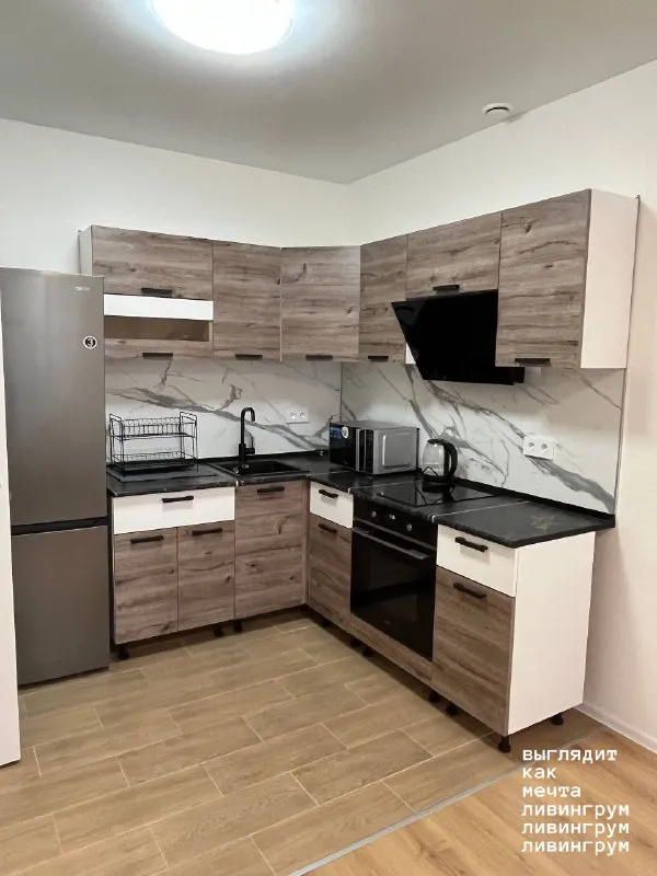 1-комн квартира, 32.3 м² м солнцево • 7 мин пешком • 21 этаж из 22 • ул производственная 17, на карте 70 000 ₽/мес, без комиссии больше квартир и комнат стиральная машина • интернет • мебель • холодильник • лифт • посудомойка • кондиционер • с животными • с детьми • телевизор • мусоропровод • консьерж район солнцево чистота 3.82 транспорт 4.51 парки и скверы 4.20 аренда. Собственник. Новый жк "лучи" договор на 6 месяцев с продлением, окна во двор, залог в размере месячной оплаты, коммуналка не входит в арендную плату, магазины в шаговой доступности, через дорогу и в этом же жк, парк мещерский, парк рядом с метро, трц в 13-15 минут от дома, также ходит транспорт. В квартире вся бытовая техника. До метро 5-7 минут. Олеся, написать уровень доверия низкий ⚠️ выложить квартиру бесплатно мы в мах: ливингрум небабушкина москва - фотография - 7